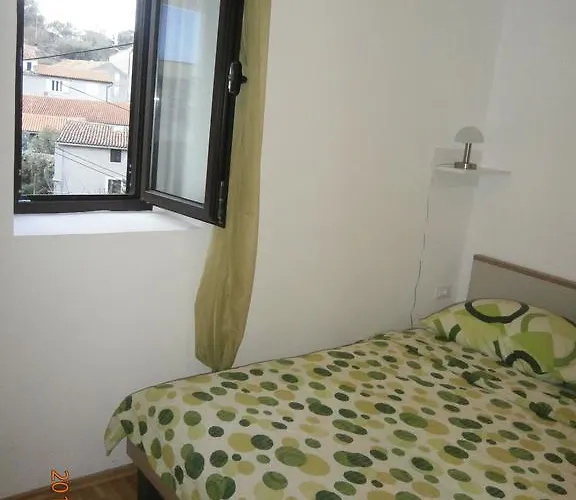 Guest house & Toni