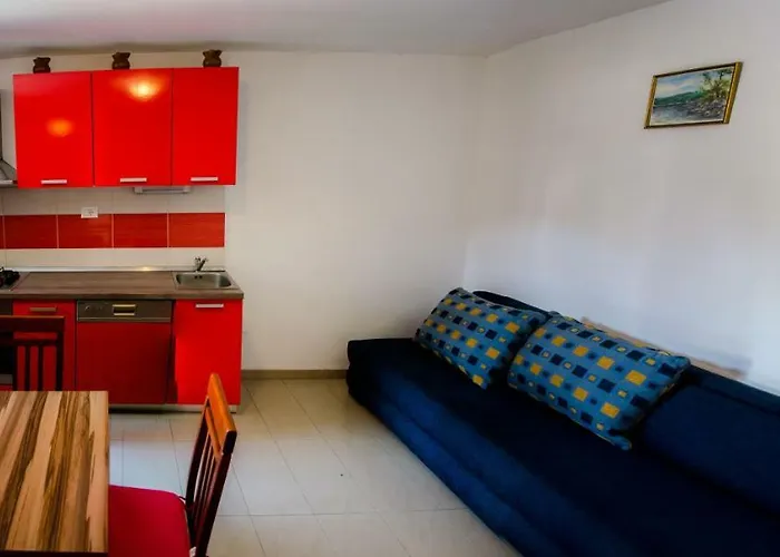 Guest house & Toni