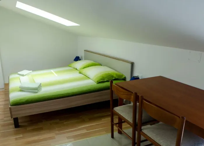 & Toni Guest house Valun